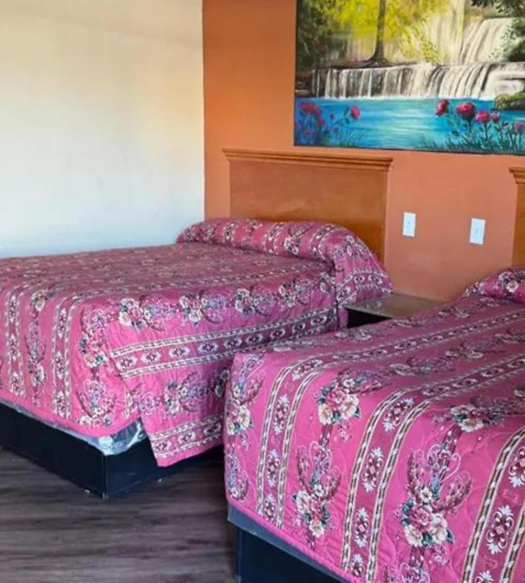 Robinhood Motel Anaheim West Εξωτερικό φωτογραφία