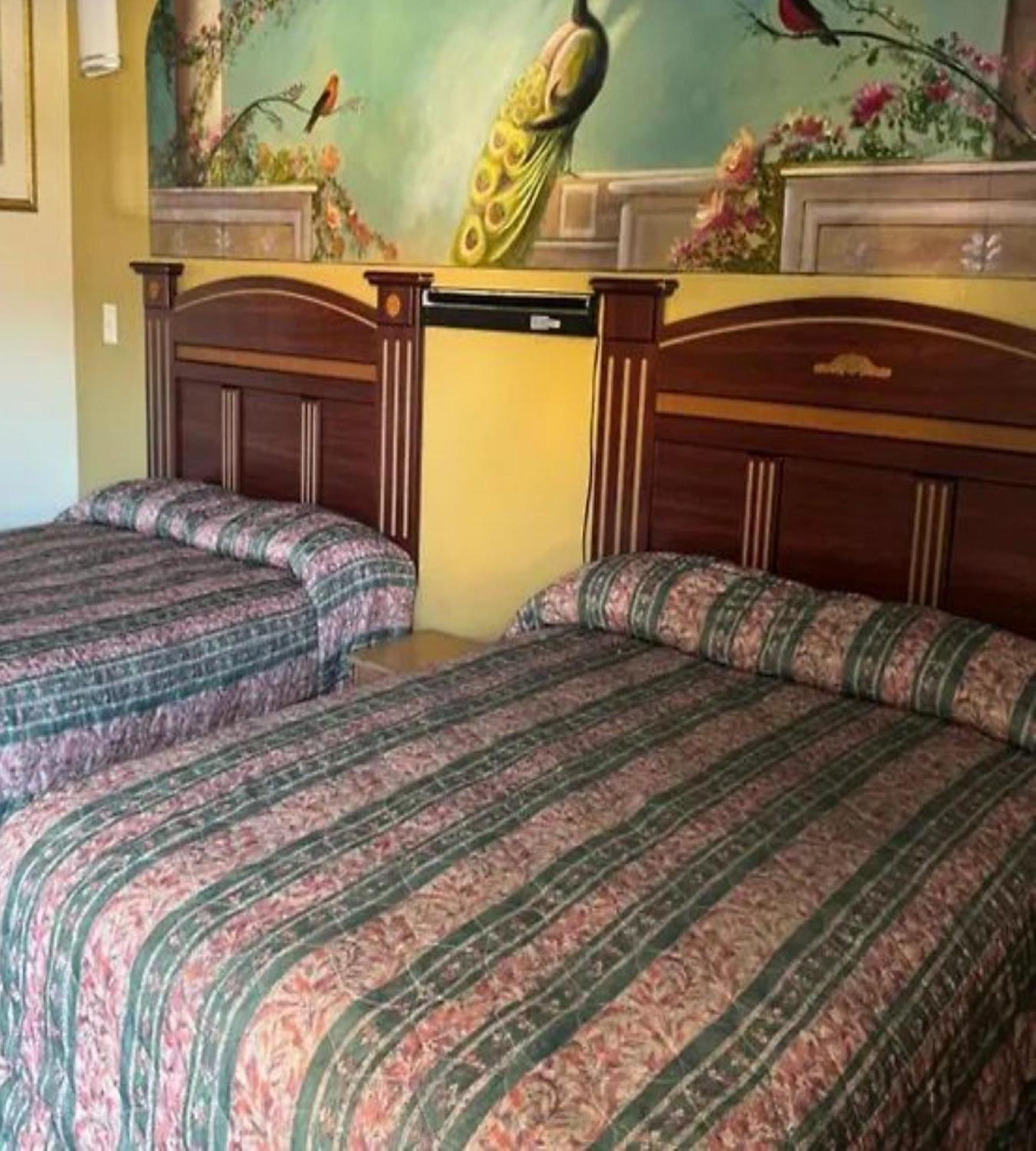 Robinhood Motel Anaheim West Εξωτερικό φωτογραφία